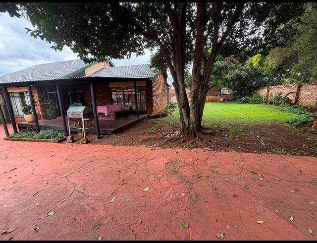 4 BEDROOM HOUSE FOR SALE IN DENNESIG